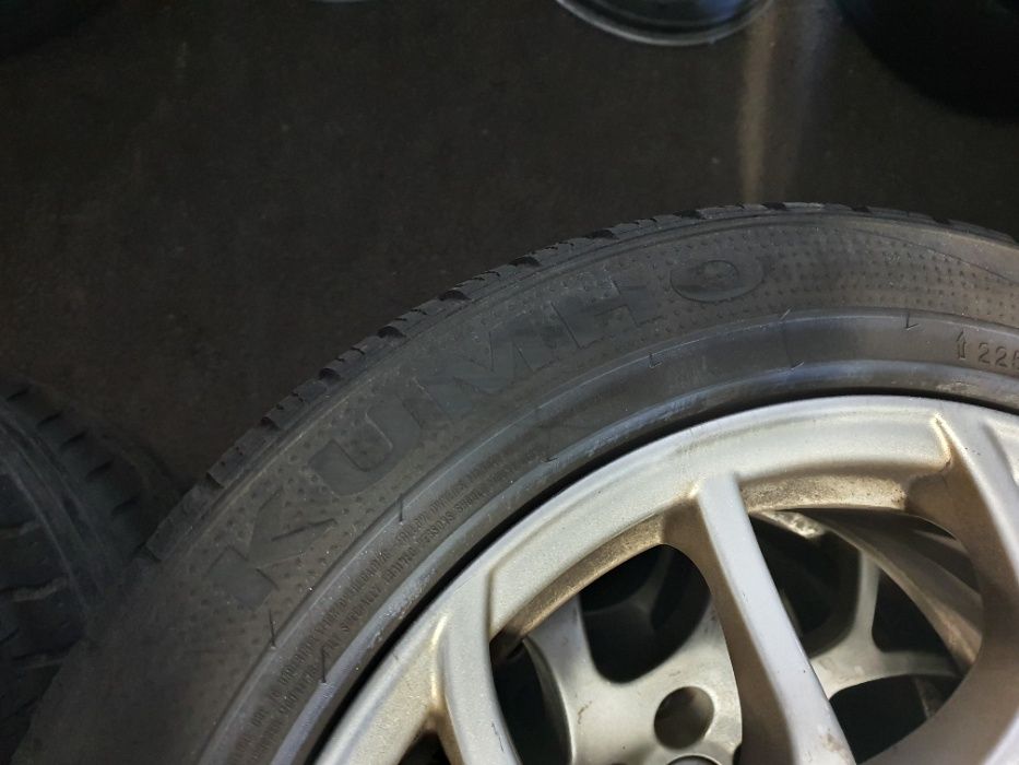 Гуми с Джанти БМВ,BMW 17 цола 225/50 R17