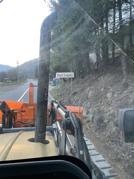 Lama zapada buldoexcavator CAT caterpillar