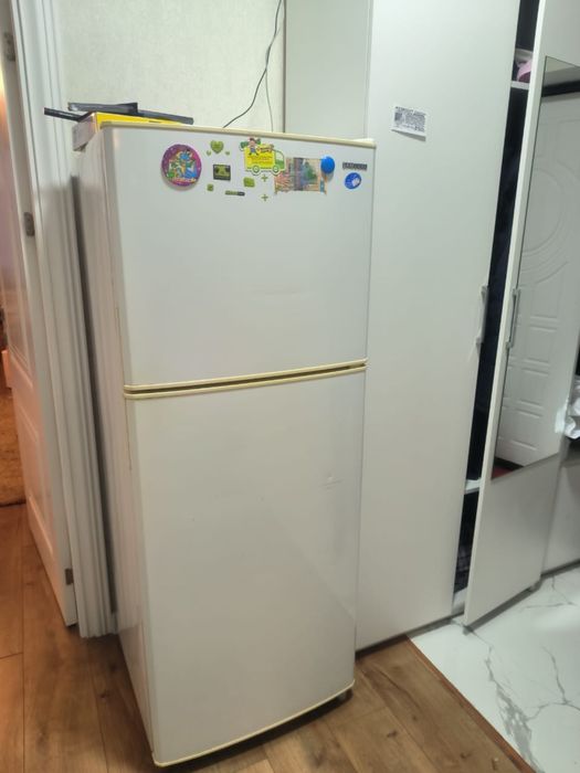 Холодильник Samsung