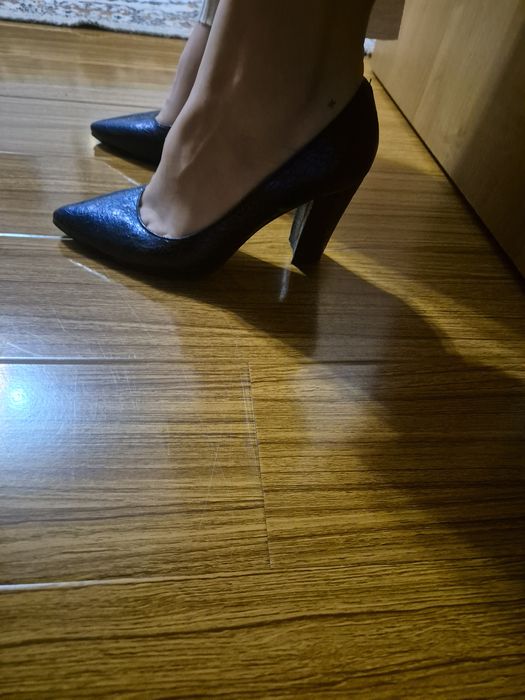 Pantofi eleganti din piele