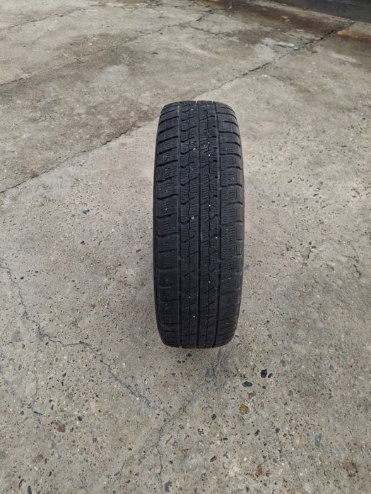 Продам всесезонные шины