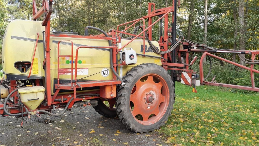 Instalatie Erbicidat/ Met Rau Speed 3700L Tractat cu rampe 27m