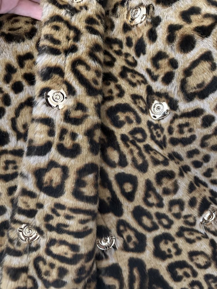 Продам Шубу расцветка леопард