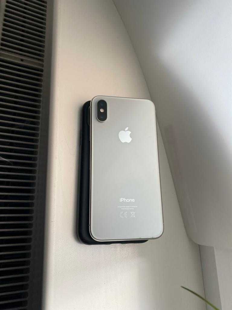 IPhone XS  64 Gb