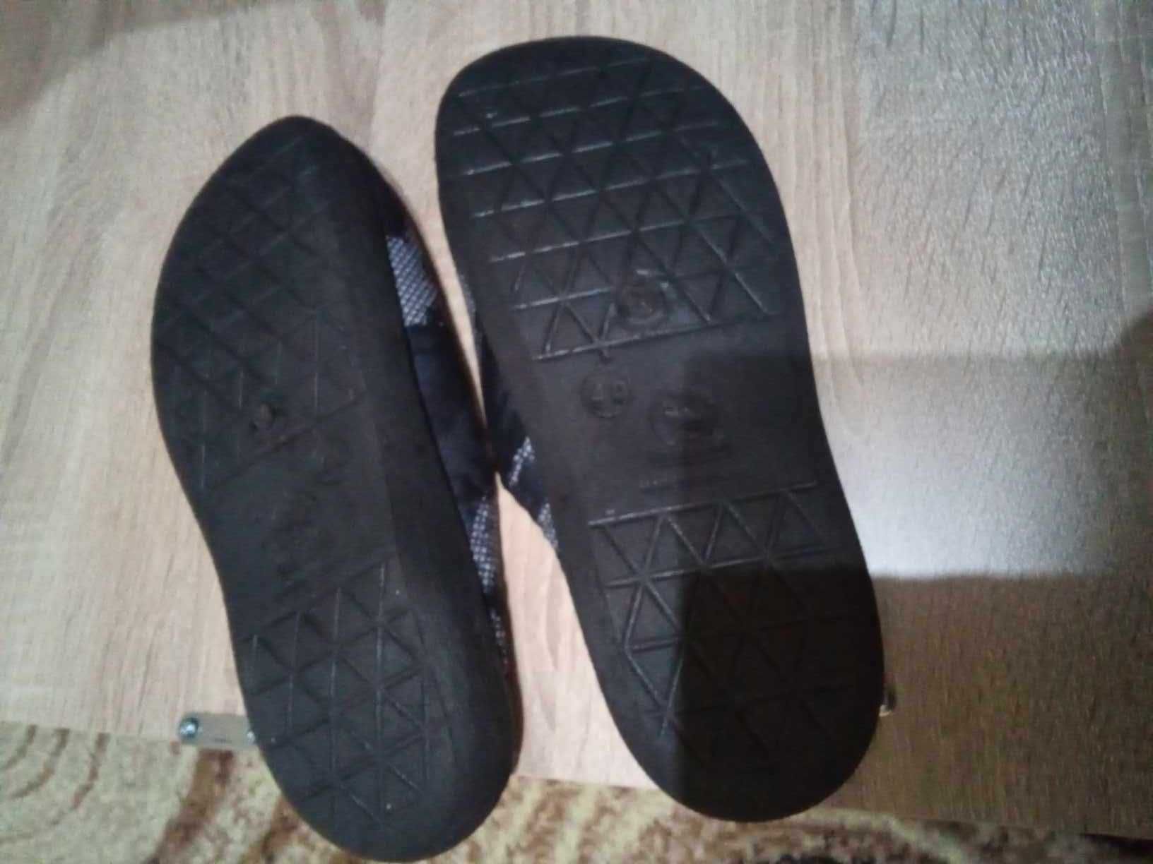 Лот от сандали и чехли за тинейджър