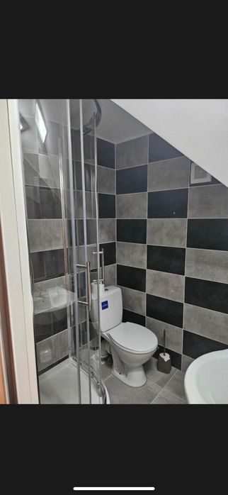 Pensiune si balta de vanzare