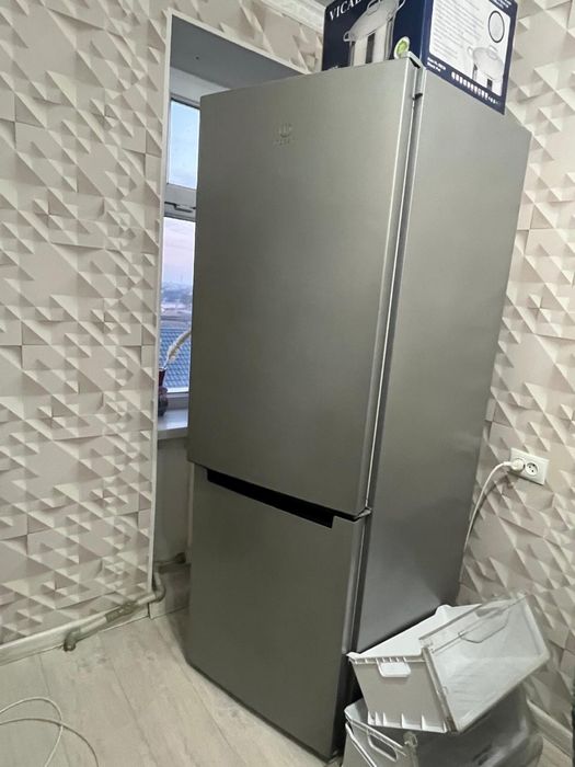 Продается холодильник