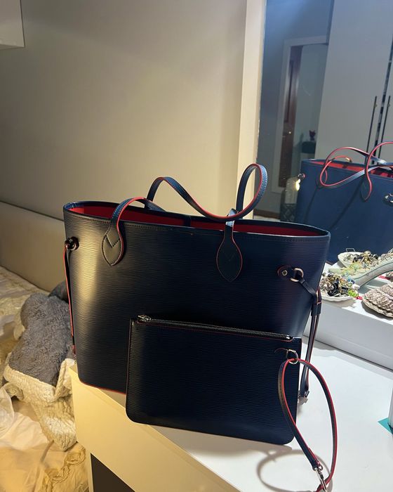 Продам сумку LOUIS VUITTON  Epi Neverfull MM Indigo Coquelicot