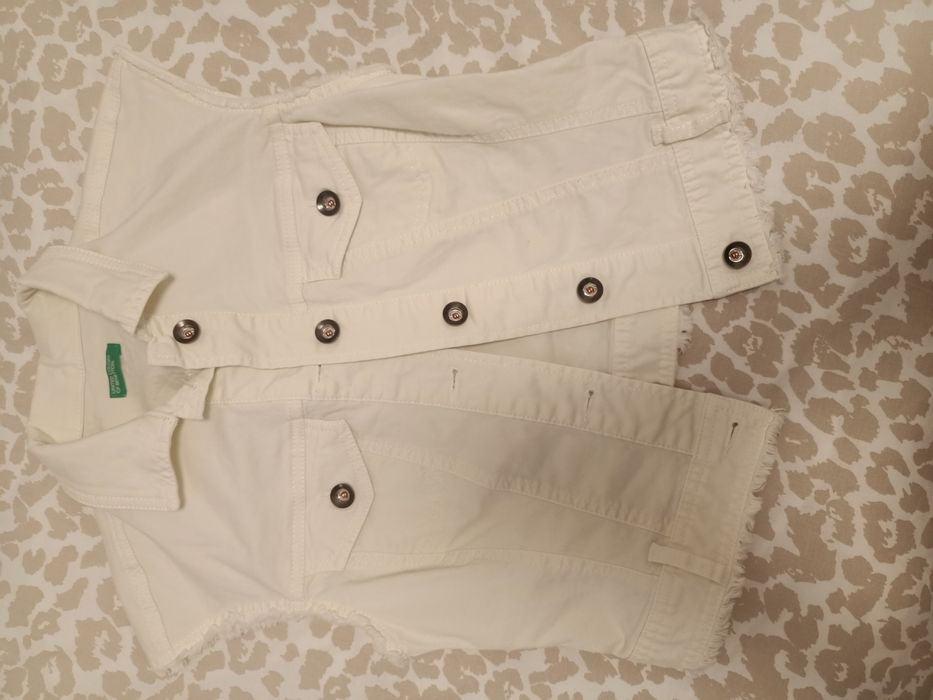 Jacheta de la Benetton din Italia