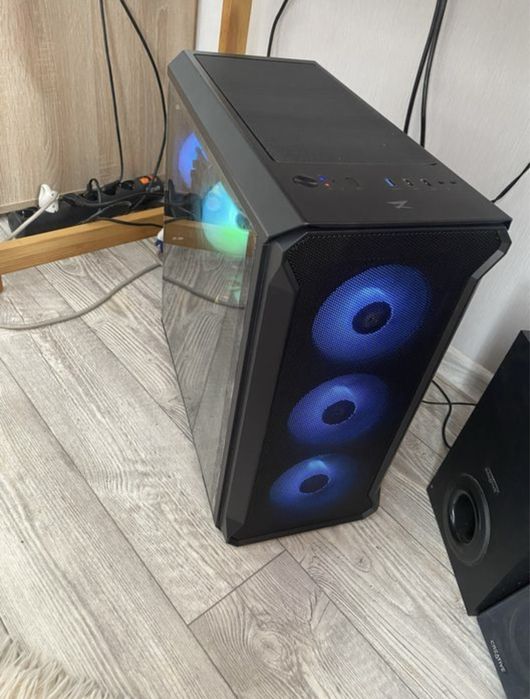 Мощный игровой компьютер, системник