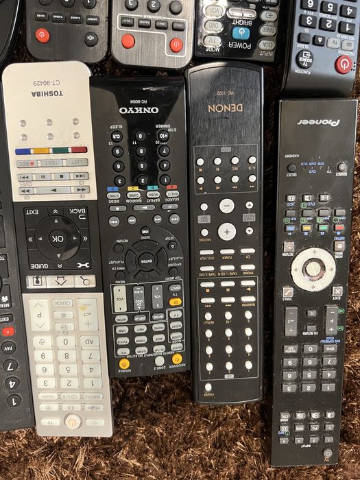 Telecomanda jvc/lg/hitachi/grunding/onkio/Toshiba/pioneer/Denon