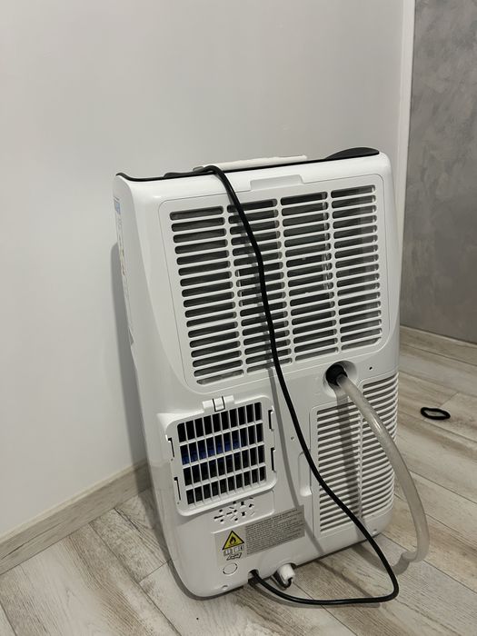 Aer conditionat portabil inca in garantie