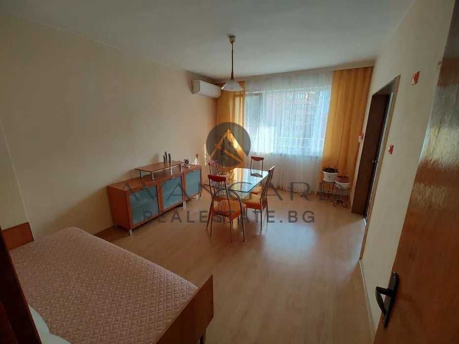 Продава се Четиристаен апартамент в Пловдив, Център - 120 кв.м за 2040 €/кв.м - Снимка #4