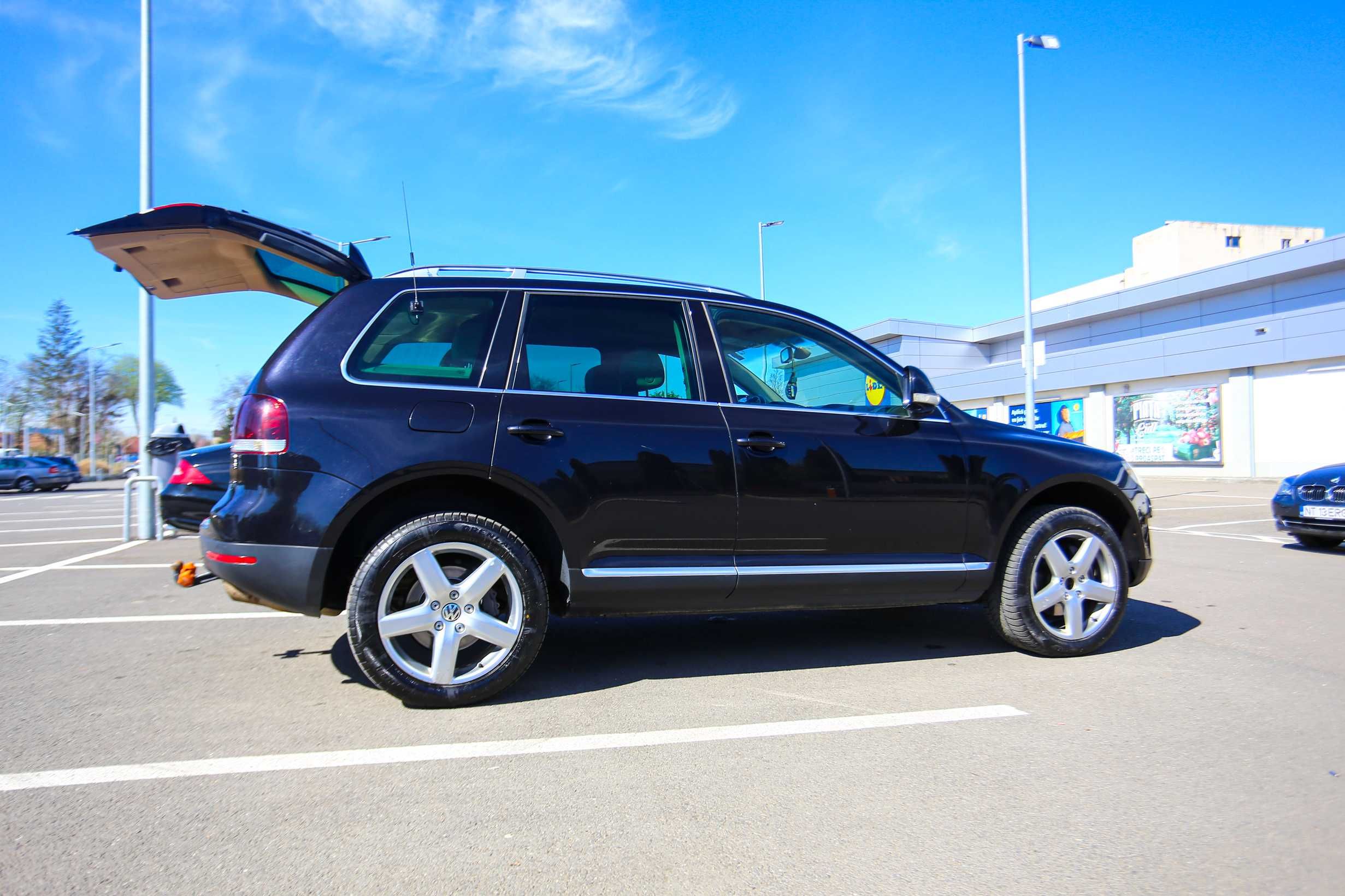 Volkswagen Touareg 3.0 TDI, 240 CP, 2009, 4x4 - IMPECABIL - OCAZIE