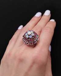 Inel din aur alb 14 kt, Thai Princess Ring, cu Rubine si Opal