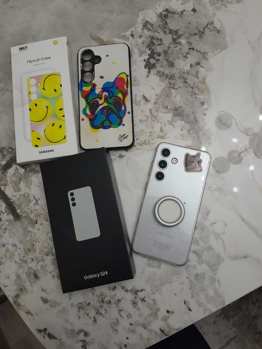 S24 в новом состоянии.