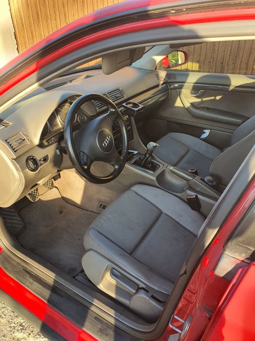 Audi A4 B6 an de fabricație 2002