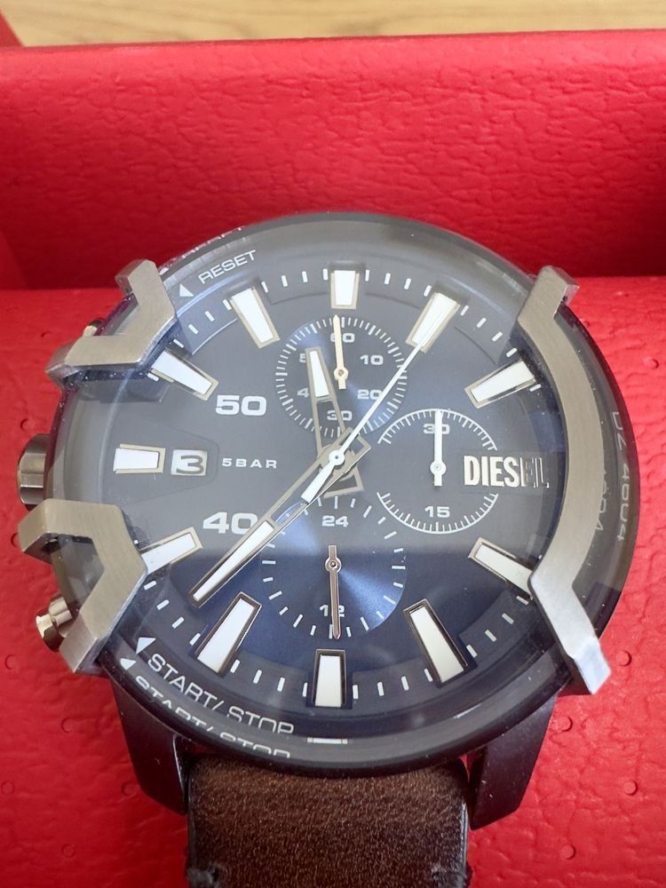 НОВ! Гаранция! Часовник Diesel Griffed Chronograph