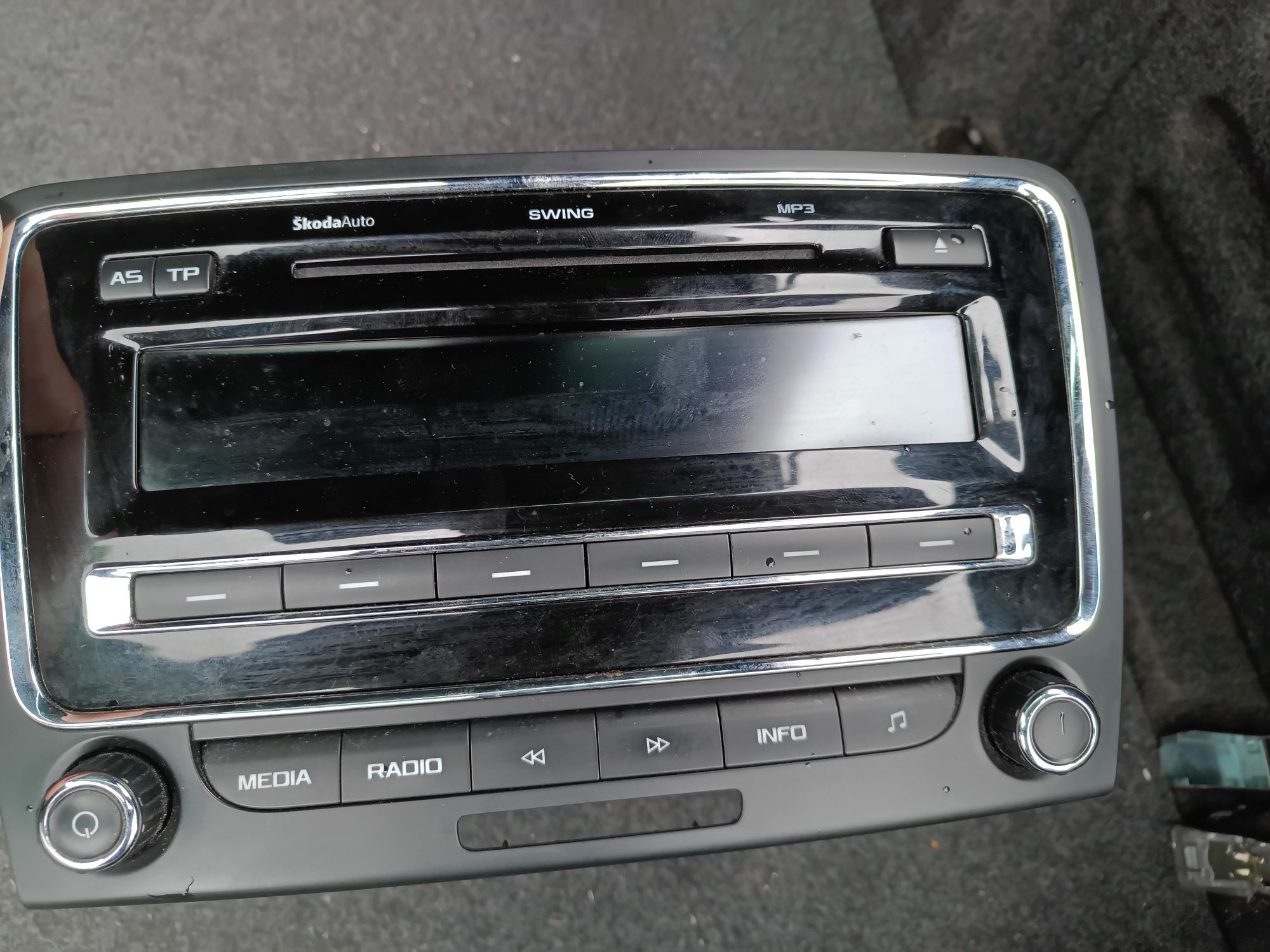 Radio cd mp3 skoda superb 2 original