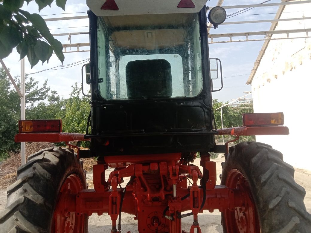 T 28 traktor  sotiladi  holati  yangiday zapchastlar noldan  yigʻilgan