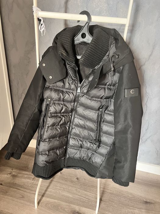 Clasna куртка 46 размер с капюшоном