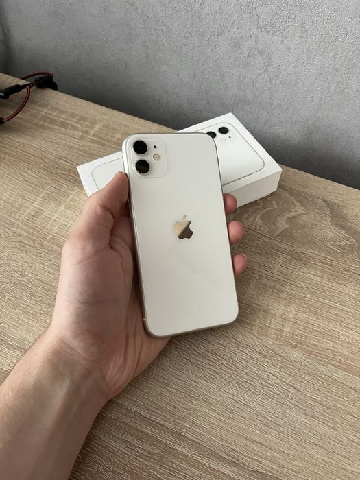 айфон 11 64 гб 77аккумулятор