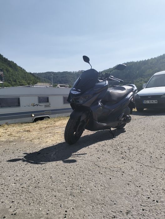 Vand sau schimb scuter SYM jet X 125