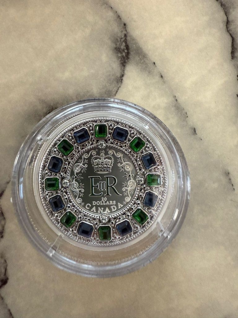 Продавам бартер  сребърна монета 20 долара  Канада Елизабет 1OZ