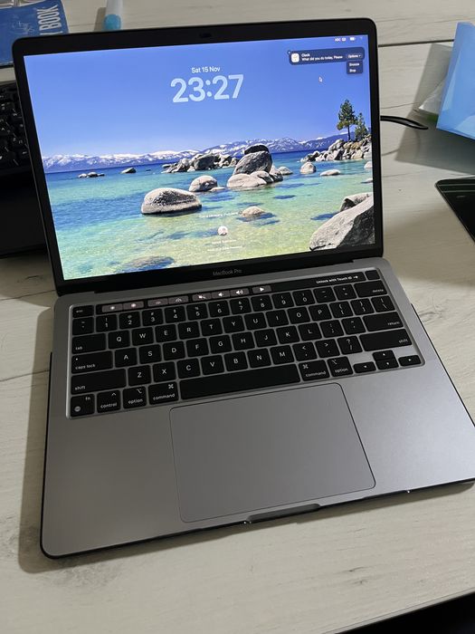 Macbook pro M1 Srochniy sotiladi