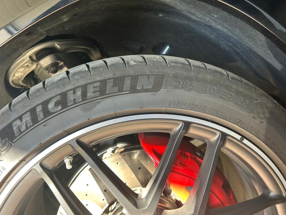 Anvelope  auto mărime 22