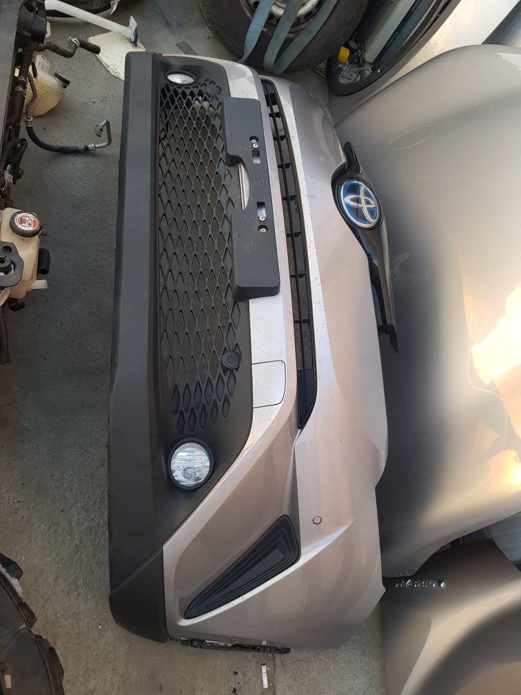 Fata completa bara/capota/trager/faruri/aripi  toyota c-hr chr 2018 .