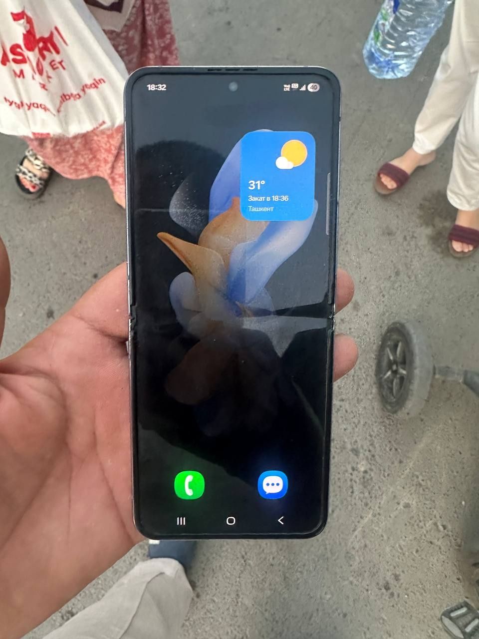 Продаётся Samsung zipflid 4