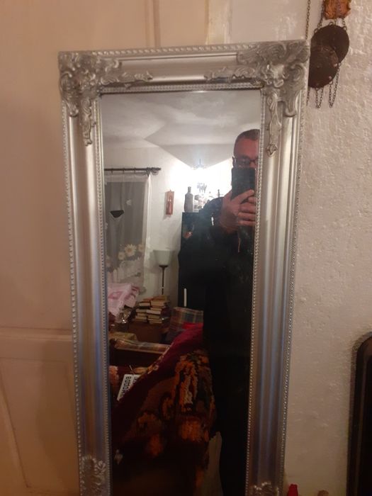 Соц.селска закачалка и запазено огледало