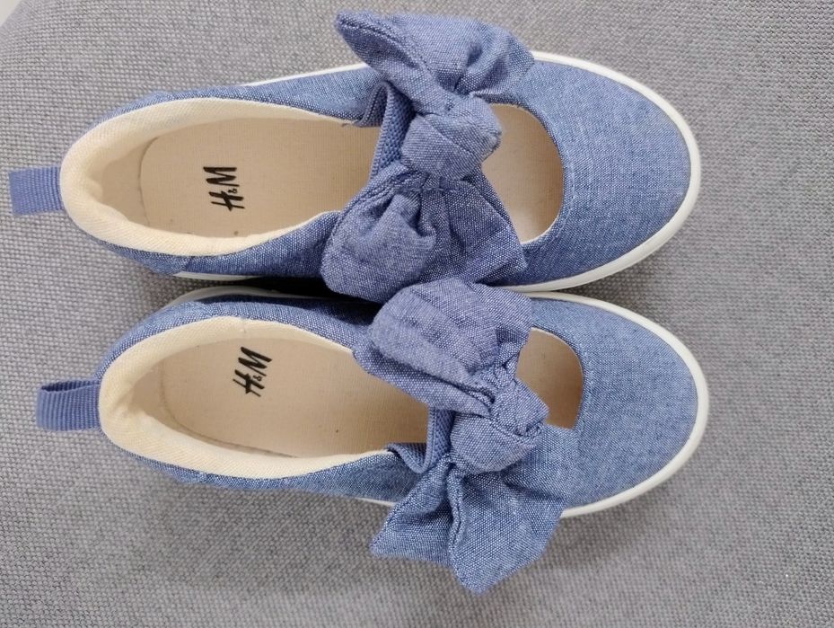 Детски обувки, номера 24 и 25, НОВИ