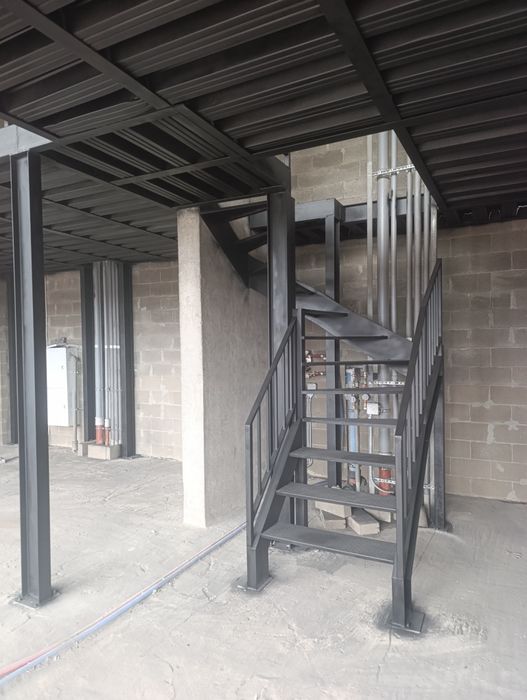 Сварщик керак ишини устаси