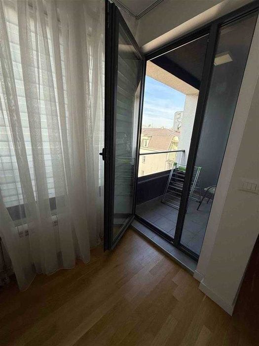 Дава се под наем Тристаен апартамент в Пловдив, Кършияка - 87 кв.м за 453.9 € - Снимка #1