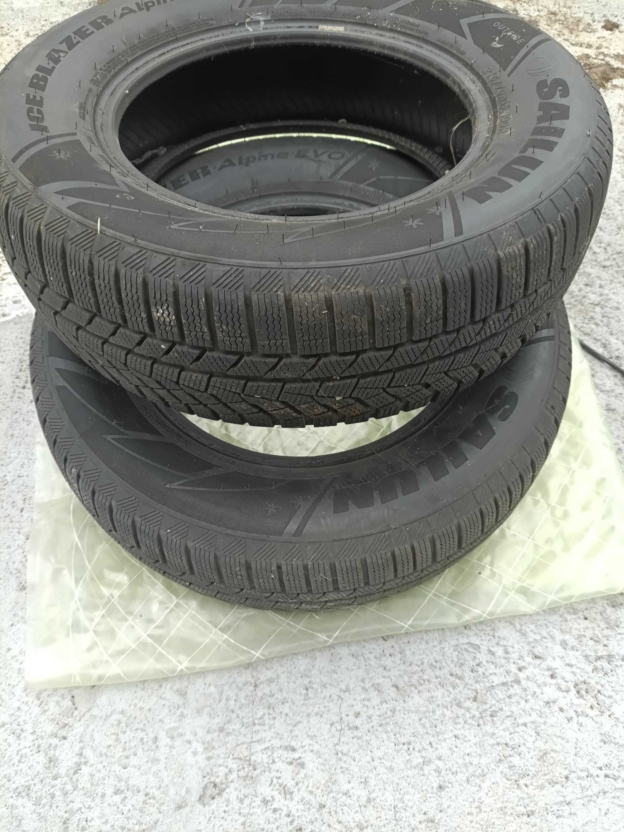 Продавам зимни гуми- 215/ 70/ 16