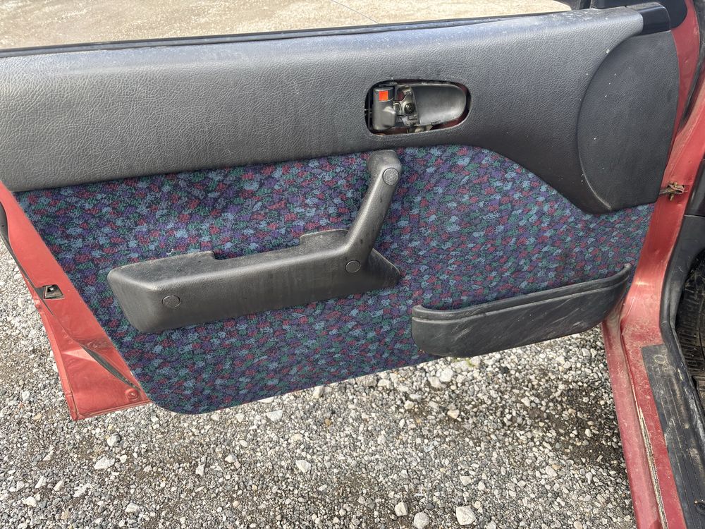 Subaru justy на части 1.3