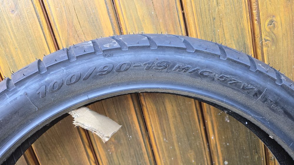 19" Metzeler ME 880 Marathon & Pirelli Scorpion Trail