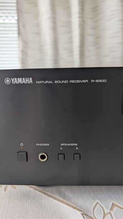 Усилвател Yamaha R-S300