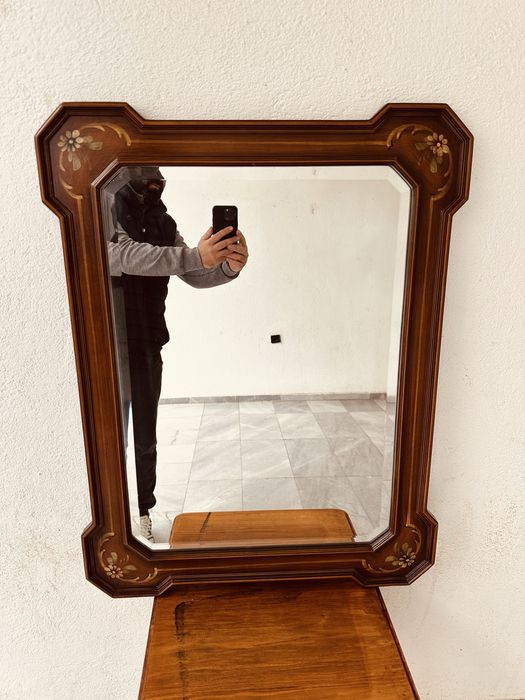 Винтидж италианско огледало с ръчно рисувани мотиви от 80-те