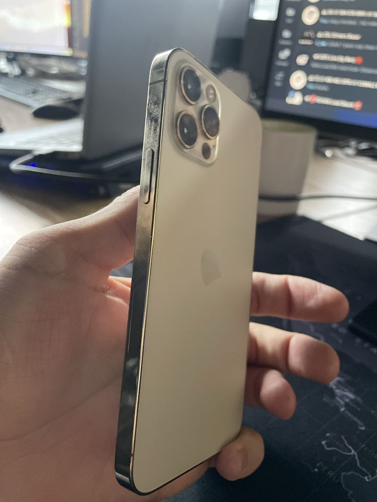 Iphone 12 pro Gold