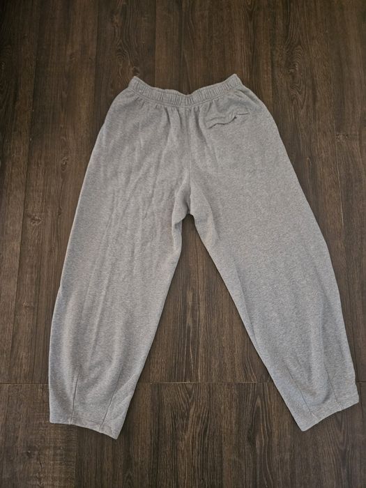 Doua Perechi de Pantaloni Nike