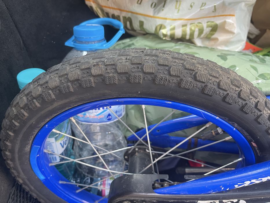 Детско колеломс помощтни гуми