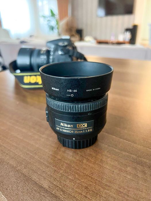 Pachet Nikon D7100 (13.000 cadre) cu obiective portret (35mm, 50mm)