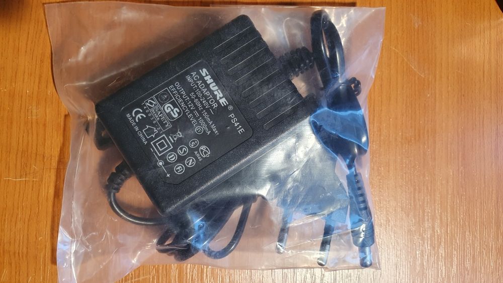 Alimentator Shure 12v 1000 mA pt  BLX  SLX
