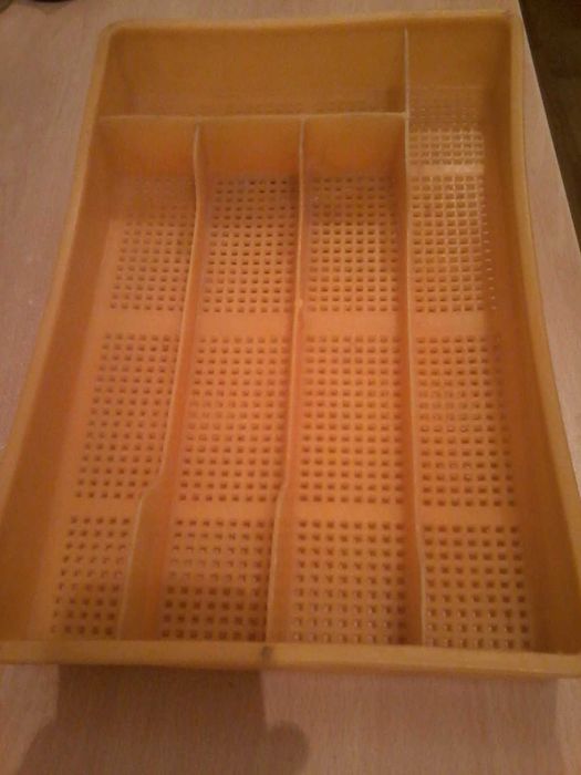 Лоток для столовых приборов