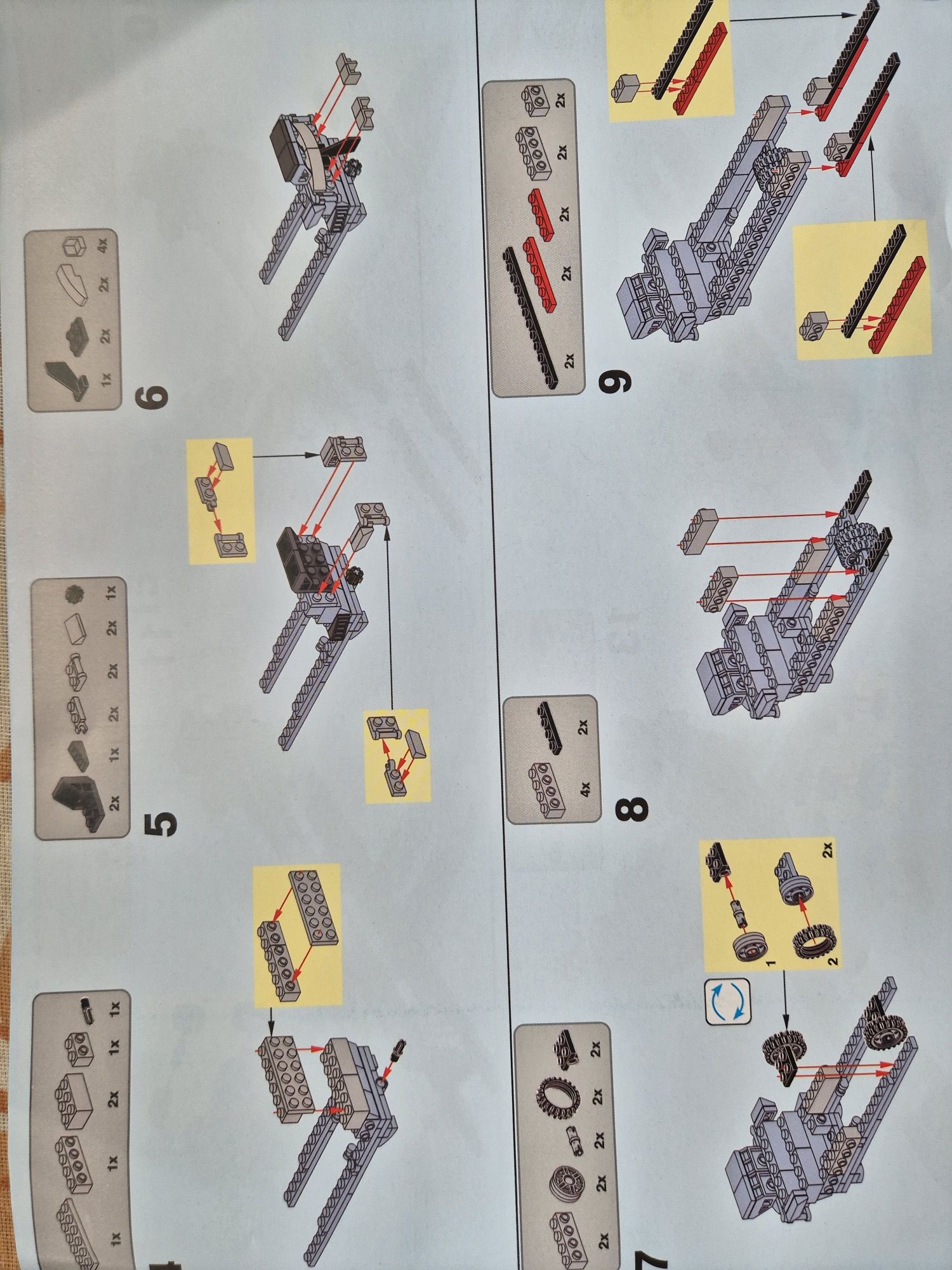 Portavion de jucarie din piese identice LEGO 1000+