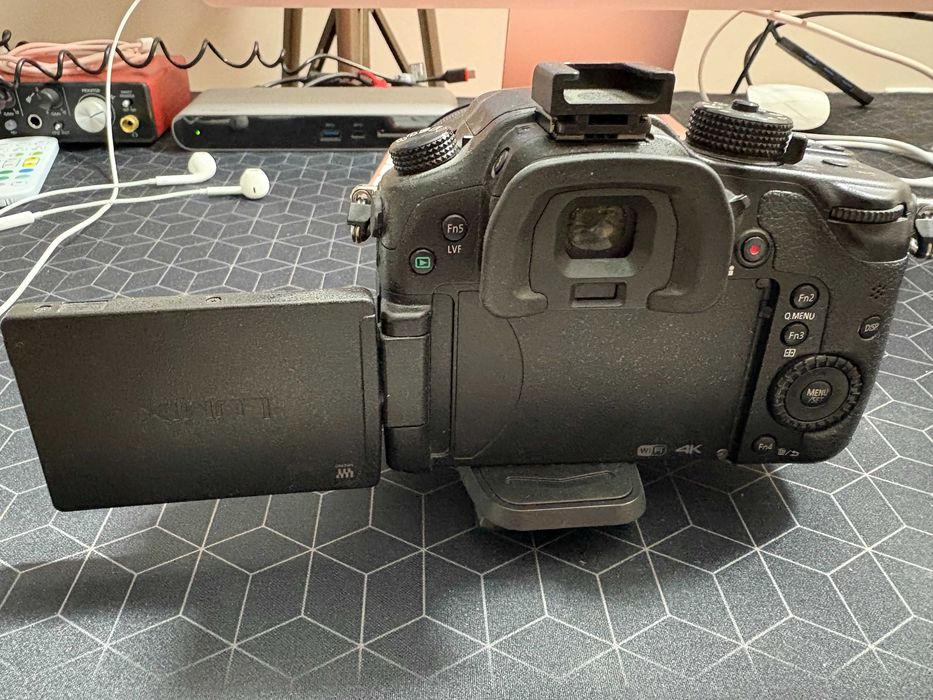 Panasonic LUMIX GH4 + Sigma 16mm f1.4 + Lumix 25mm f1.7