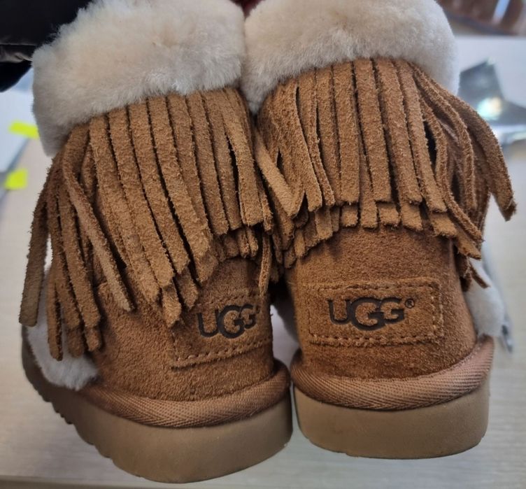 UGG уникални ботушки за малки крачета номер 22
